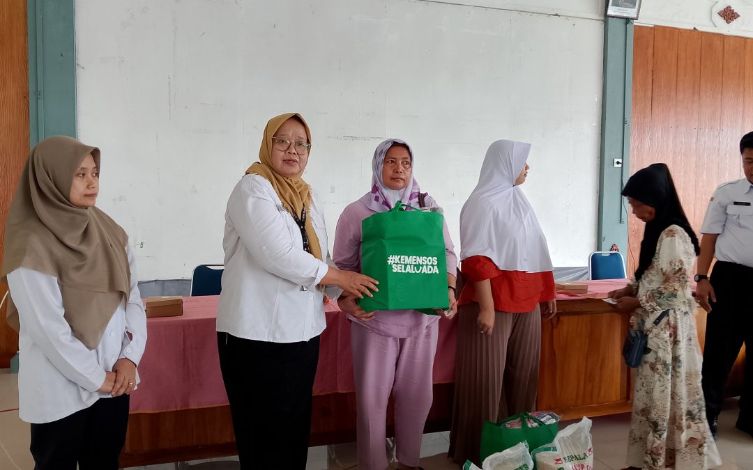 Penyaluran Bantuan ATENSI bagi Warga dengan Kebutuhan Khusus Psikososial