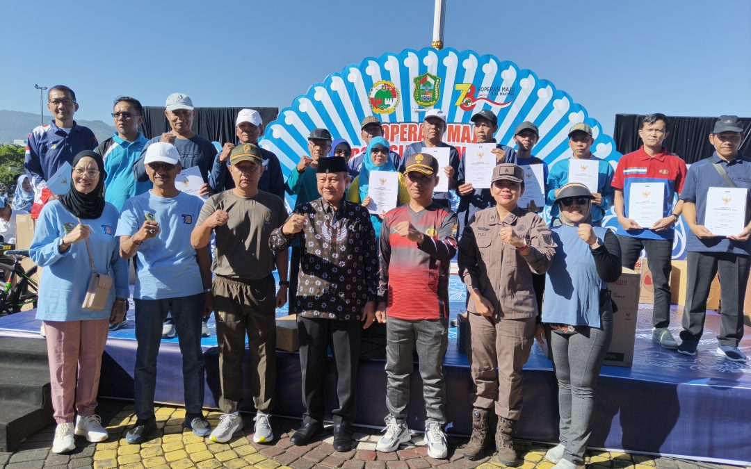 Meriah! Puncak Hari Koperasi Nasional di Banjarnegara Digelar di Alun-Alun, Dimeriahkan Jalan Sehat dan Penyerahan Akta Koperasi Merah Putih